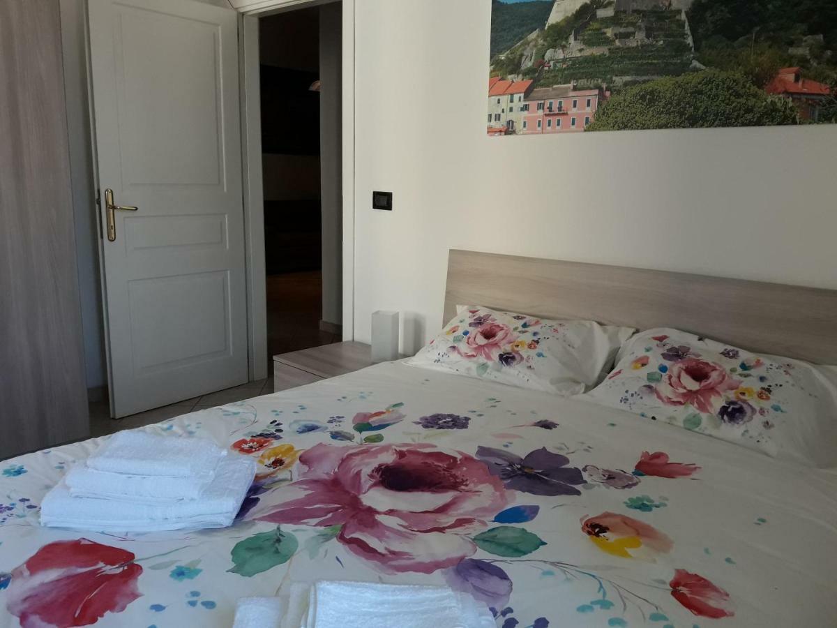 Finalborgo Location Apartment ฟีนาเลลีกูเร ภายนอก รูปภาพ