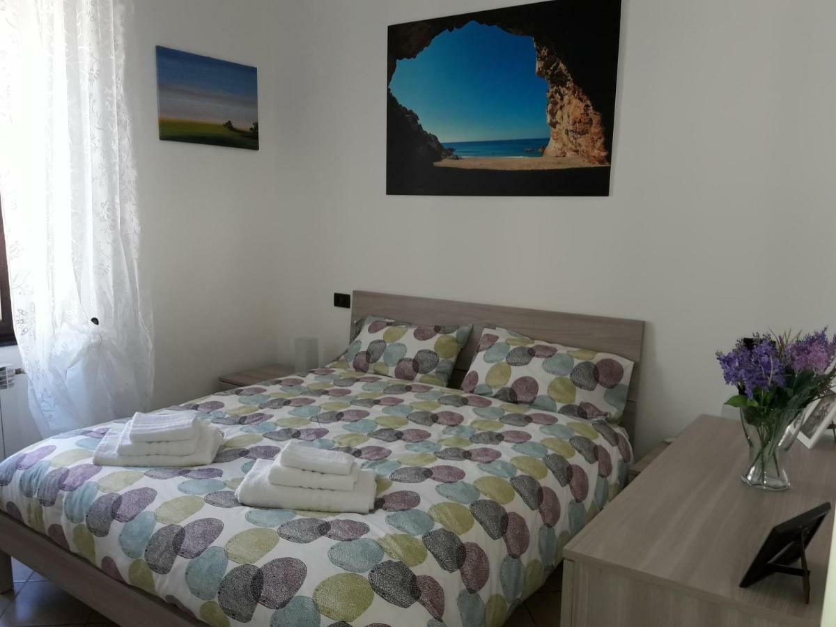Finalborgo Location Apartment ฟีนาเลลีกูเร ภายนอก รูปภาพ